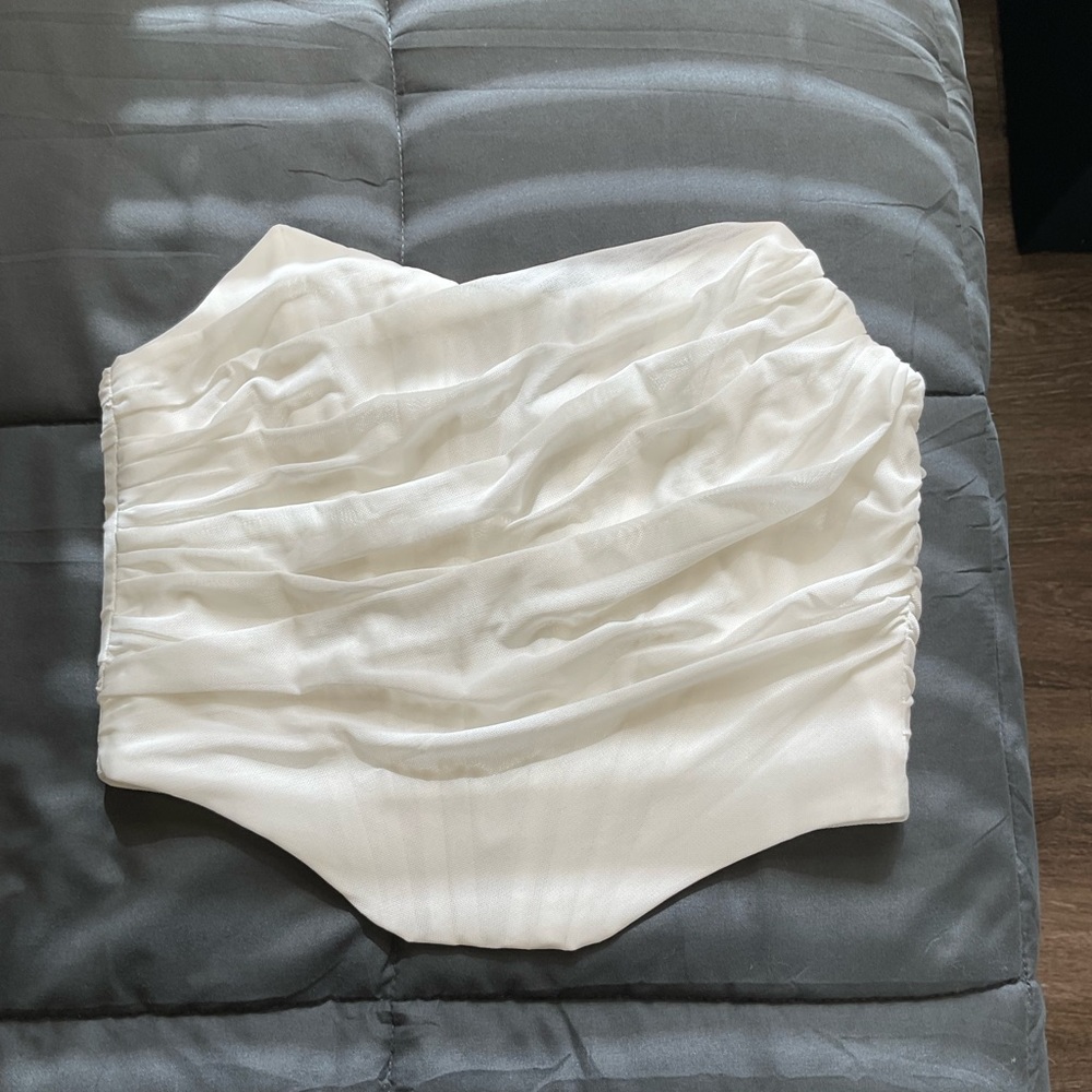 Strapless Open back mesh corset